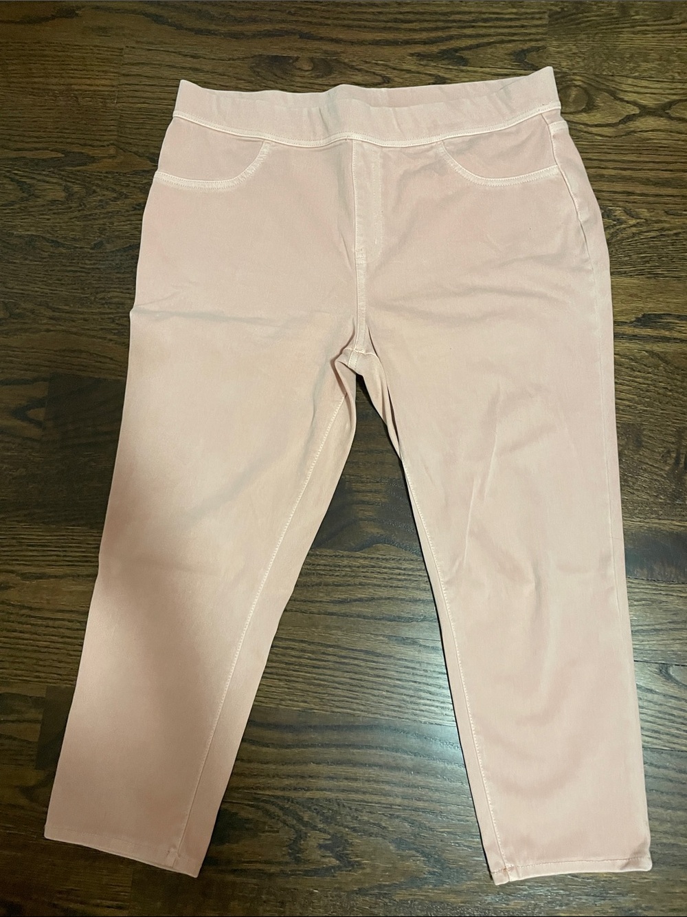 Woman’s Light Pink Pull-On Stretch Pants